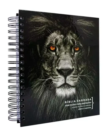 942131914-biblia-sagrada-com-espaco-para-anotacoes-rc-com-harpa-avivada-e-corinhos-leao-preto-e-branco-editoras-ebenezer-e-cpp-sku-44371-capa-lateral-mi-jpg-919dd4051f7baf95ff16599831780300-